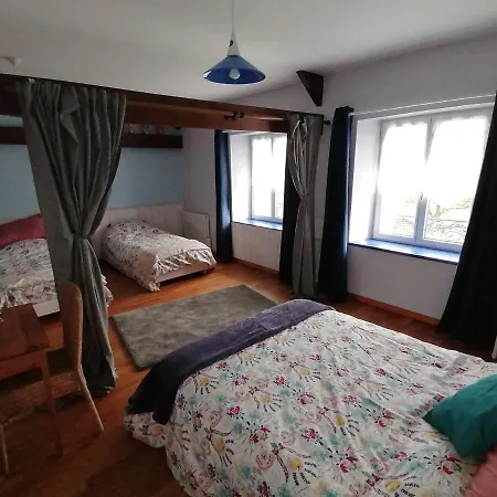 La Parisière 3*